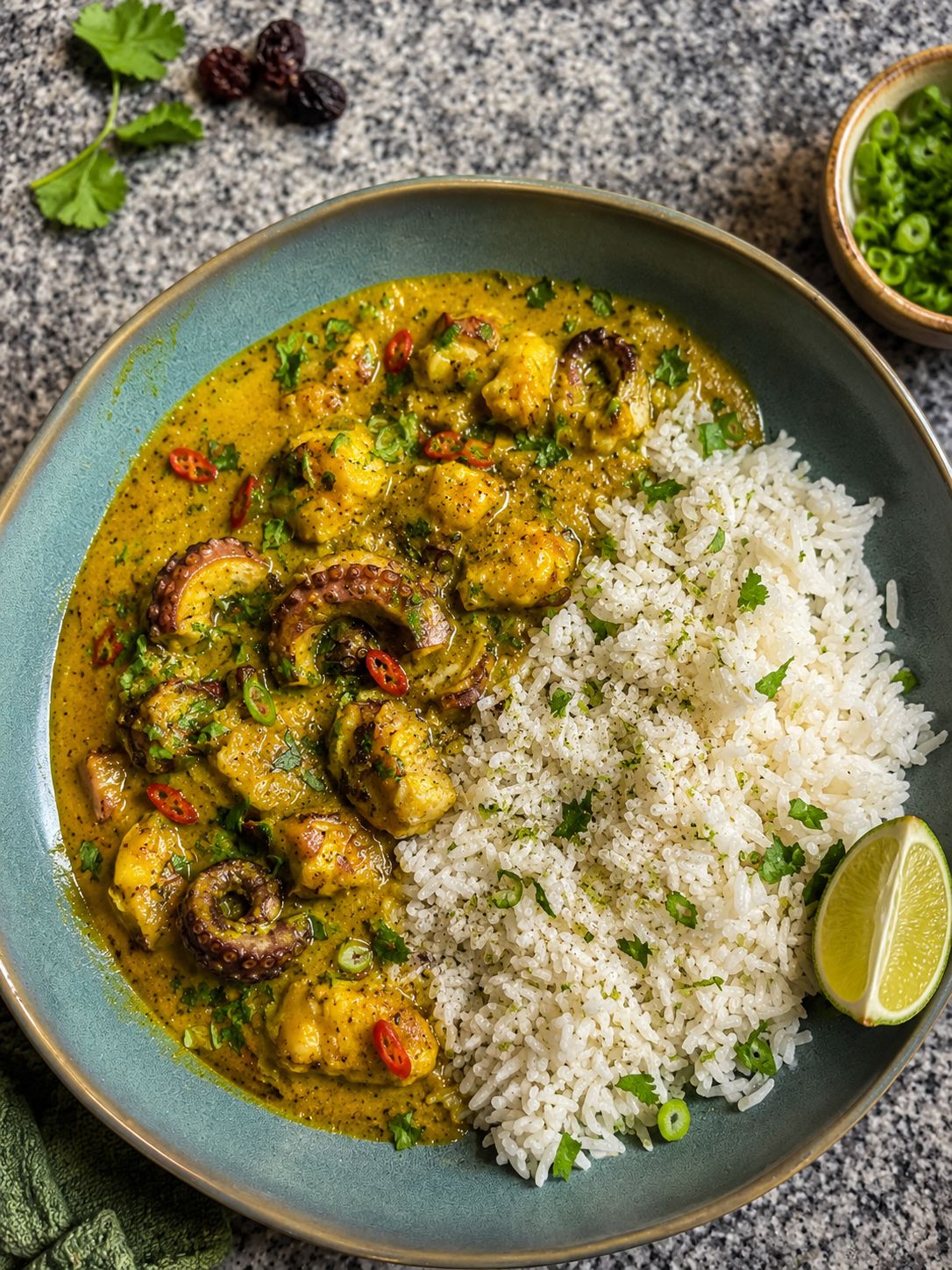 Polvo de Caril com Arroz
